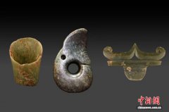 元宝山积石冢南部遗迹出土文物标本300余件